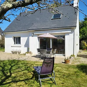  Hébergement de vacances La Maison De Gigi, A 2 Minutes De La De Kerler